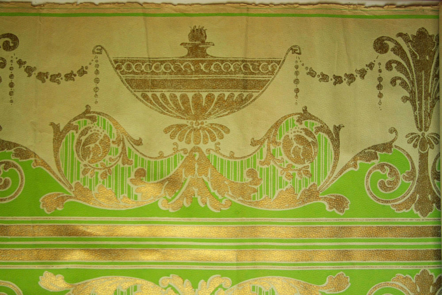 Wallpaper frieze roll Heritage New Zealand